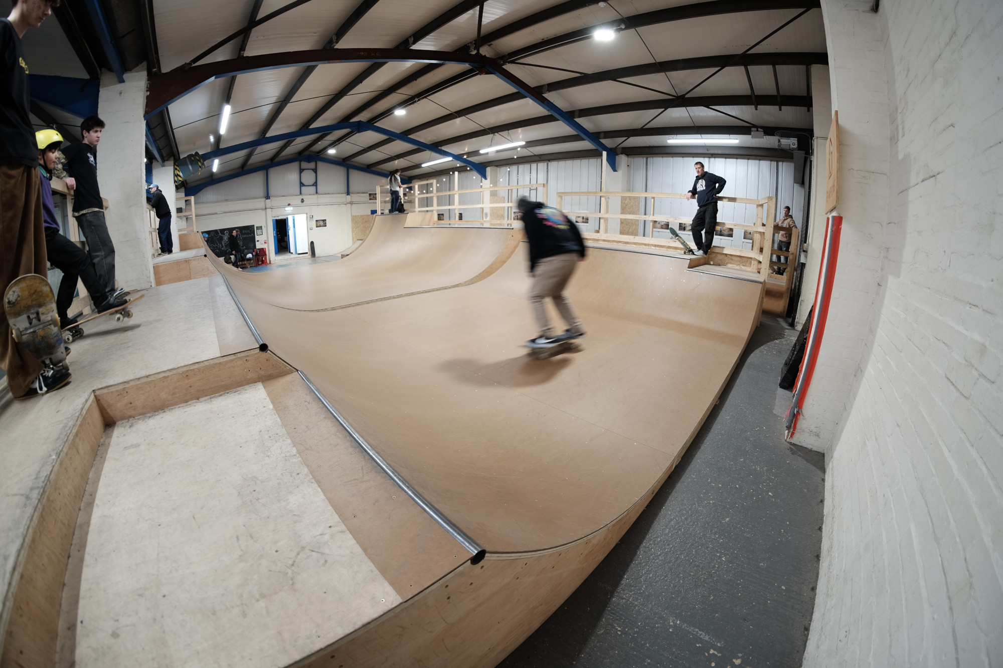 Mini ramp thumbnail 2